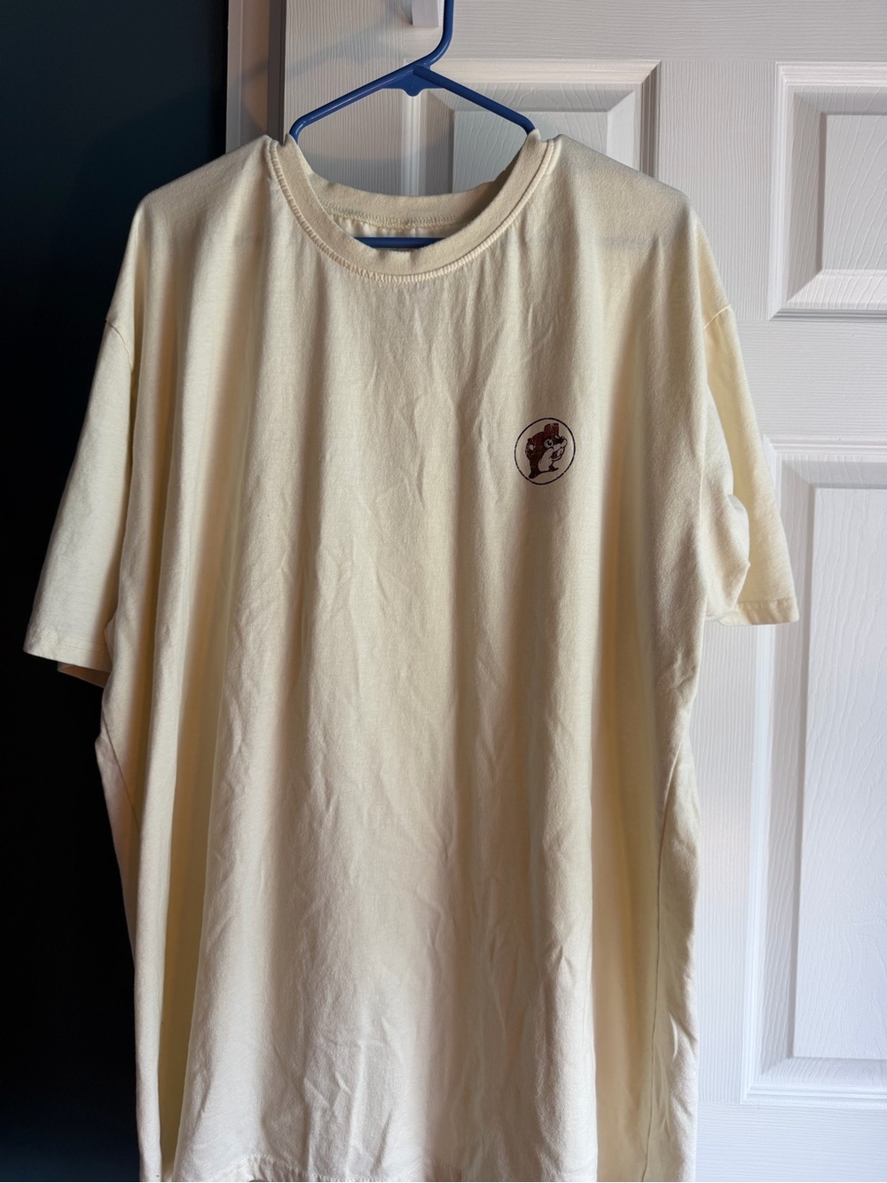Men's Cream Short-Sleeve Graphic Pocket-Emblem Tee